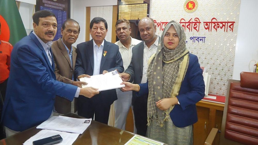 পাবনা-১ আসনে মনোনয়ন দাখিল